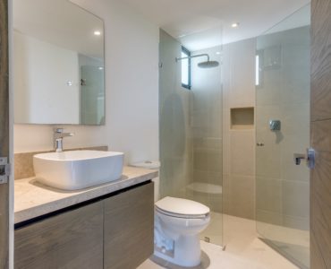 akumal condos zamira penthouse baño