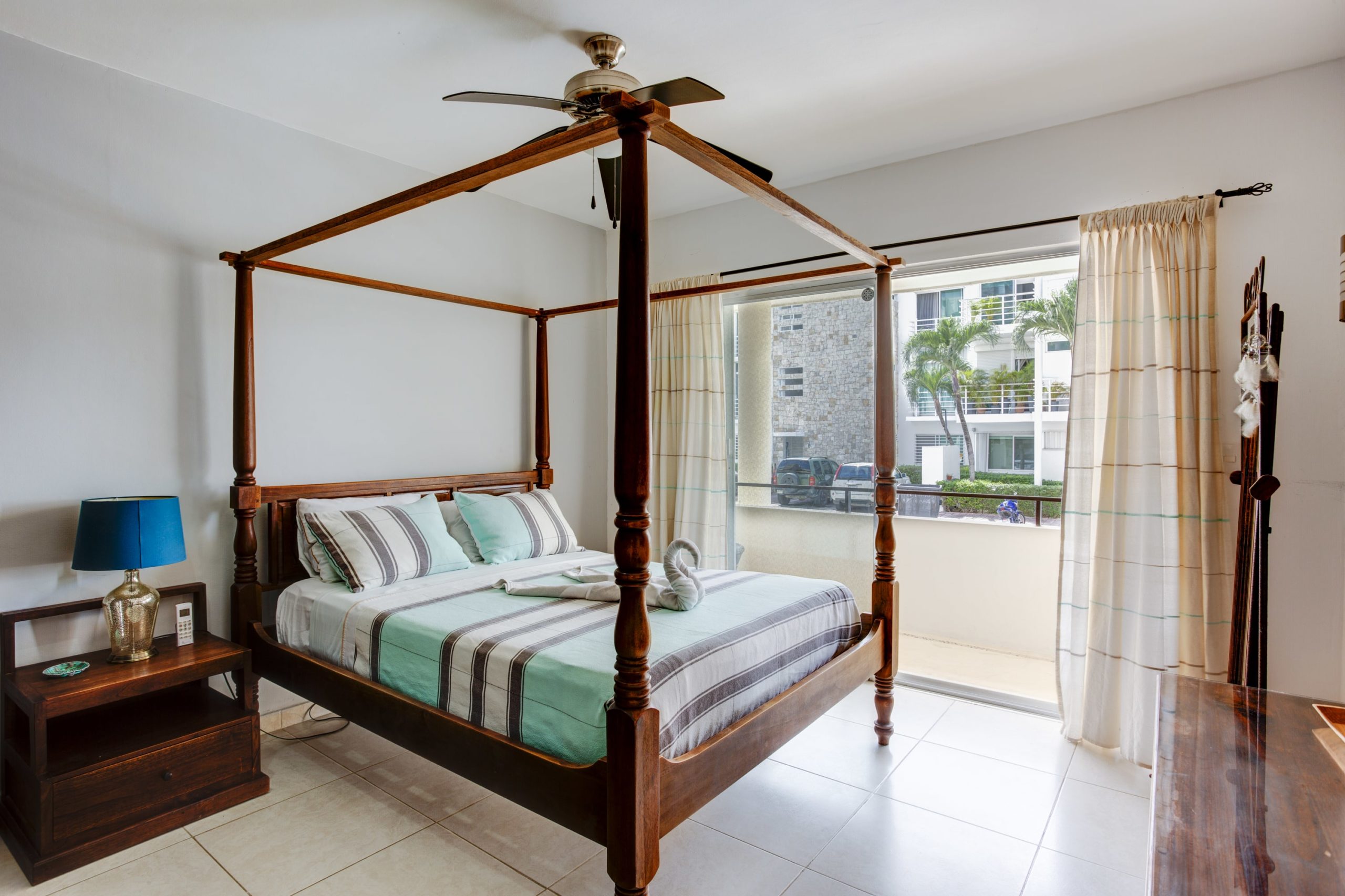 h playa del carmen condos aquaterra recámara principal