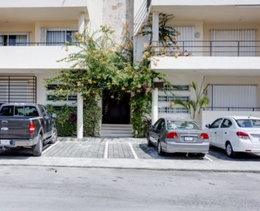 p playa del carmen condos aquaterra fachada