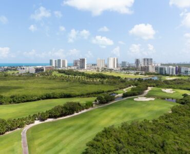 departamentos de lujo en puerto cancun woha vistas espectaculares al campo de golf