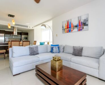 exclusivo departamento de 2 habitaciones en venta en mareazul playa del carmen sala comedor