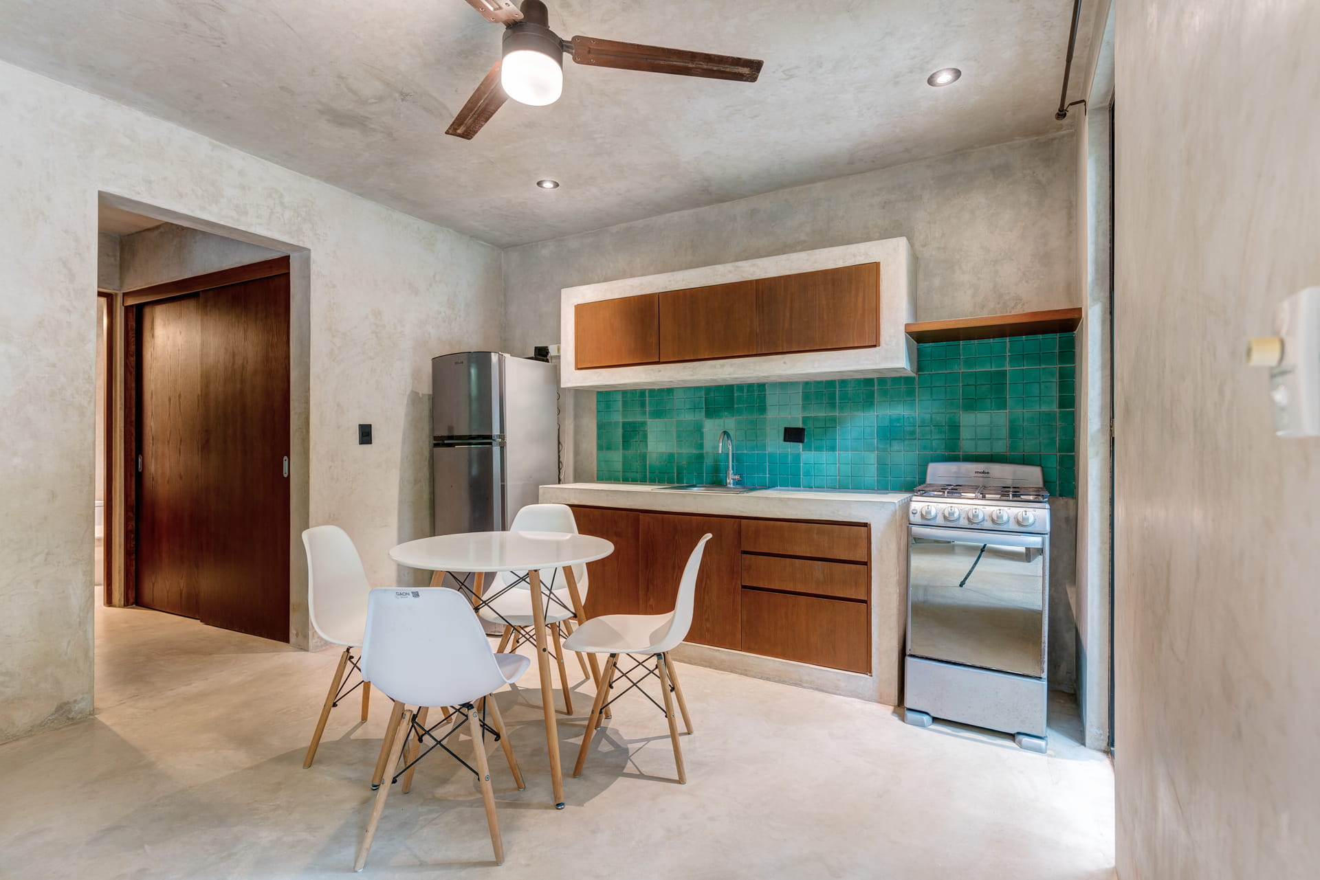 one bedroom condo at la veleta sukha112 kitchen with table
