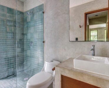 two bedroom condo at la veleta sukha 209 bathroom
