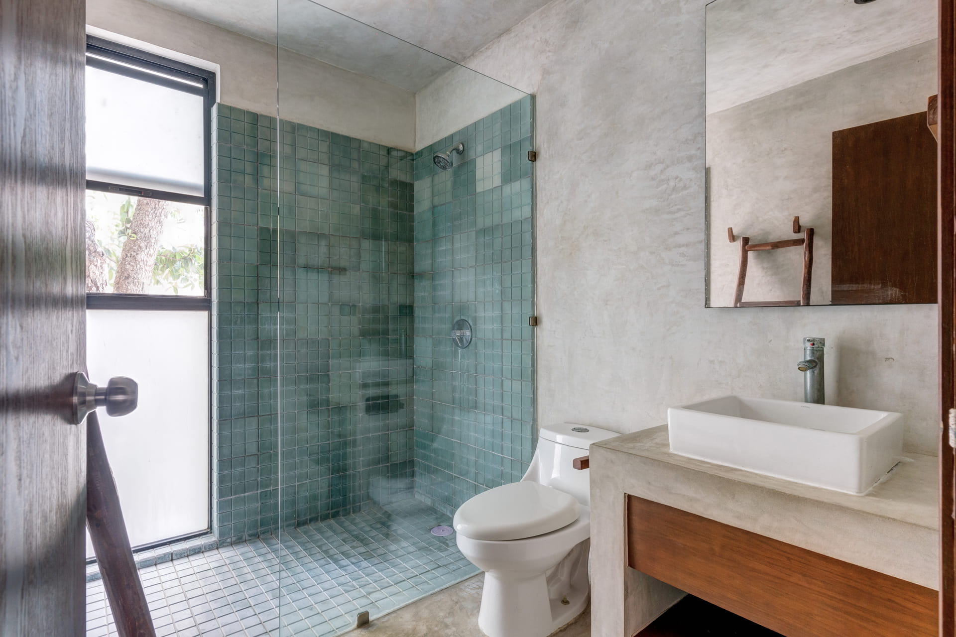 two bedroom condo at la veleta sukha 209 second bathroom