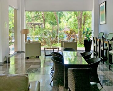 condo for sale in playacar vaiven del viento businesscenter
