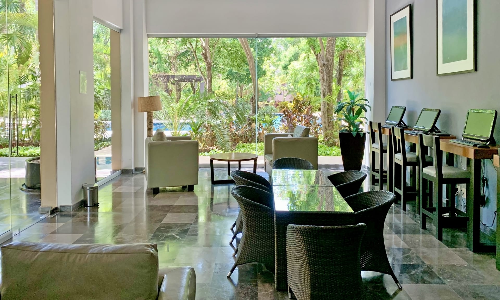 condo for sale in playacar vaiven del viento businesscenter