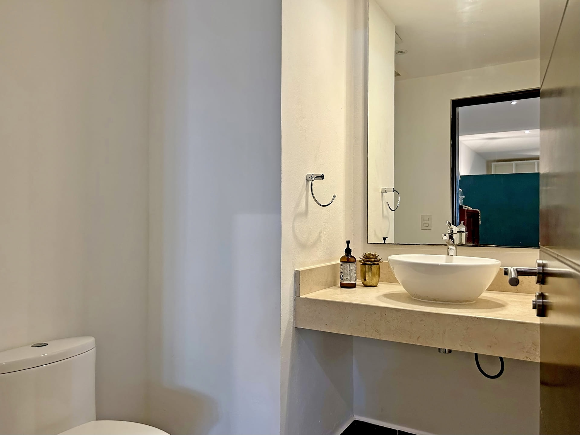 condo for sale in playacar vaiven del viento medio baño en vestibiulo