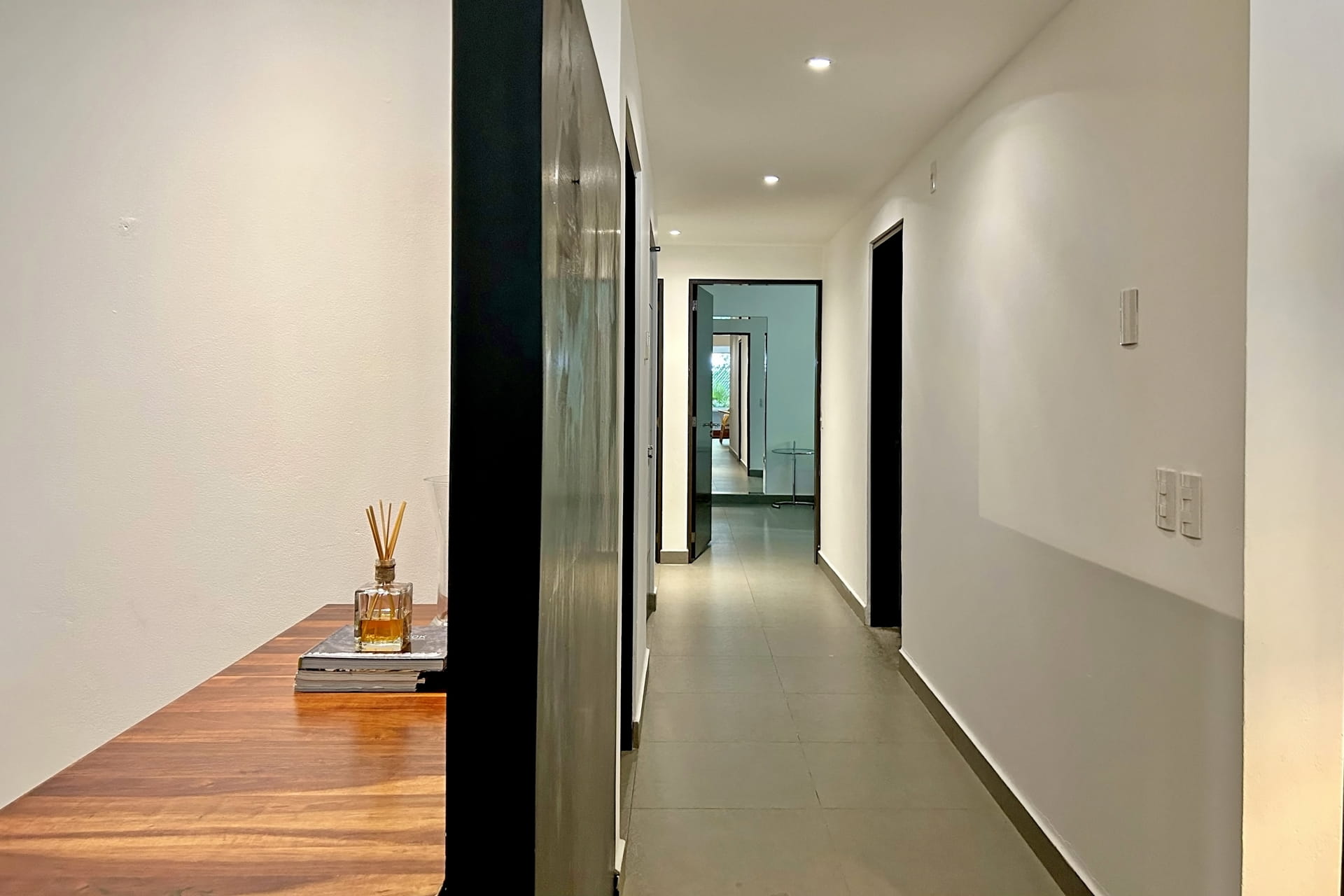 condo for sale in playacar vaiven del viento pasillo hacia recamaras