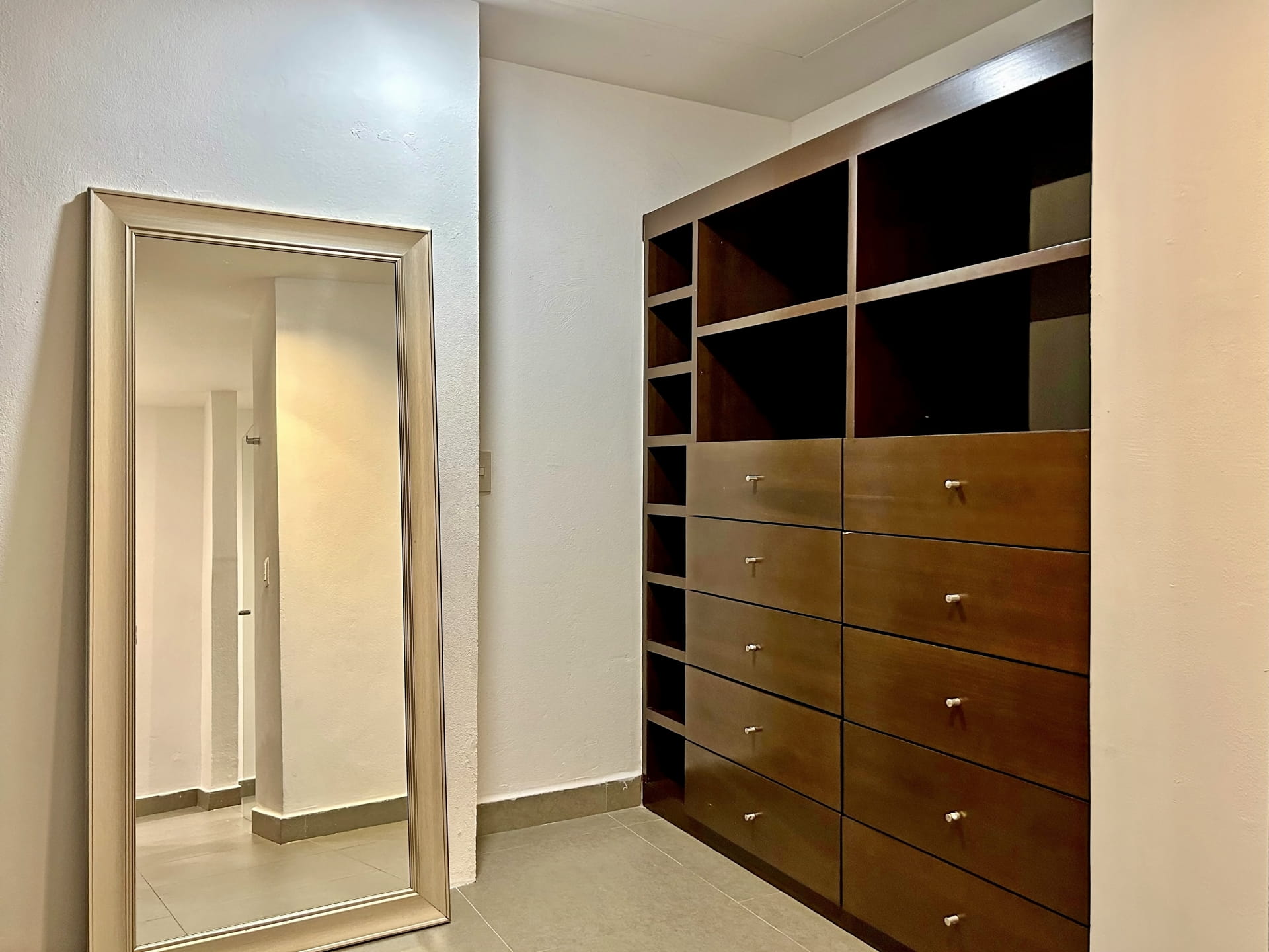 condo for sale in playacar vaiven del viento vestidor