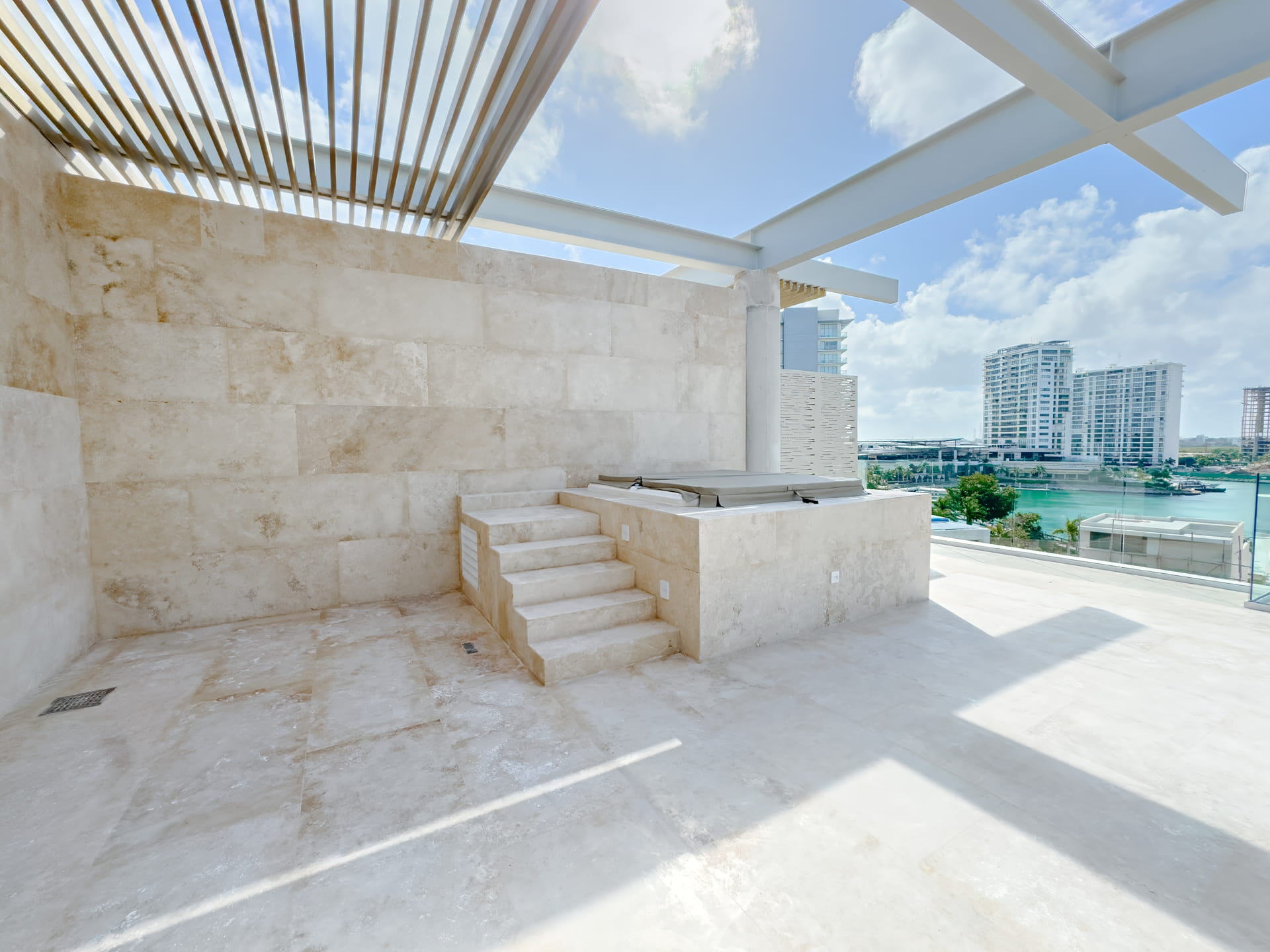 real estate puerto cantun alba rooftop jacuzzi