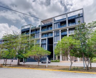 condo for sale in playa del carmen ceren two bedroom lockoff building