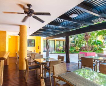 two bedroom ground floor condo in playa del carmen lunada lounge area