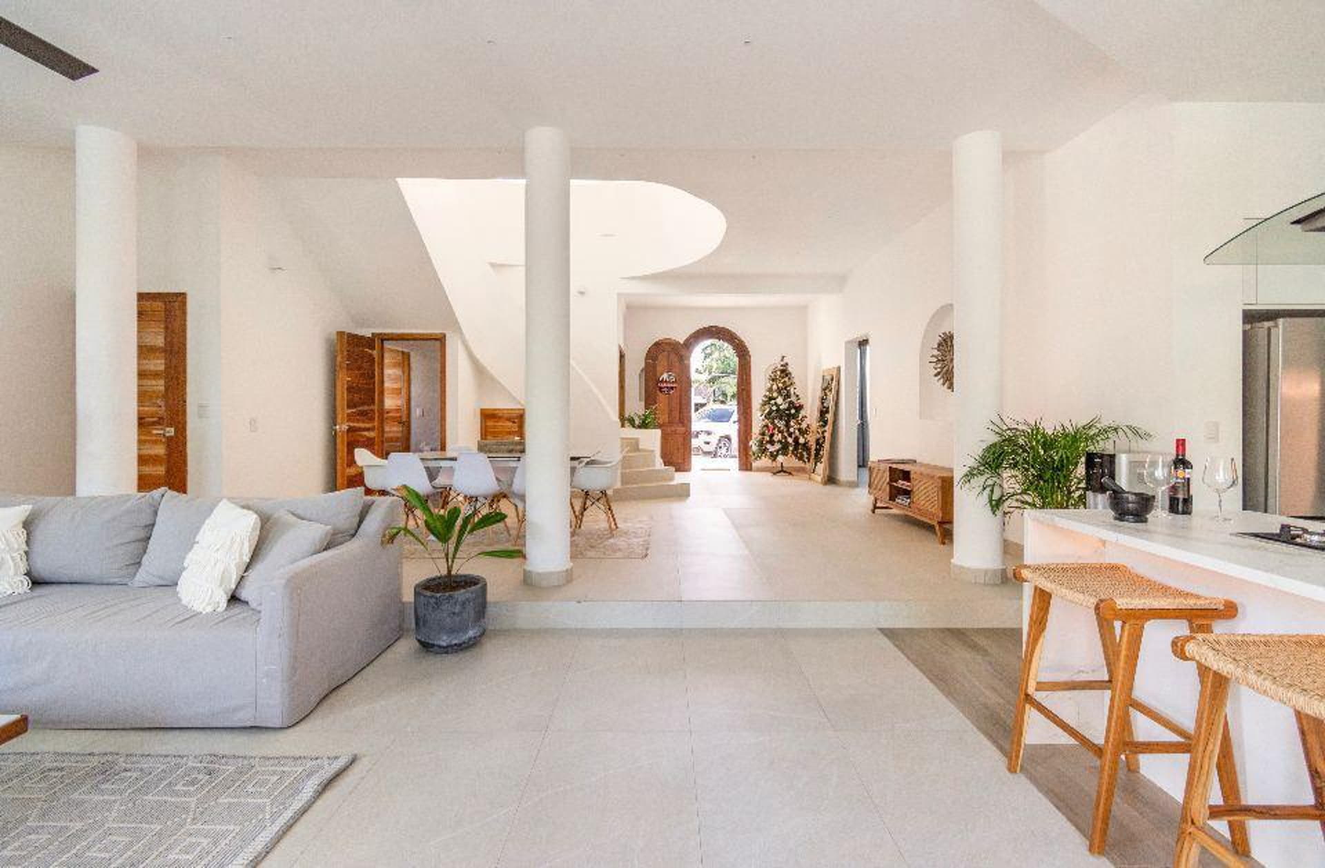 villa for sale in puerto aventuras villa miloba bar