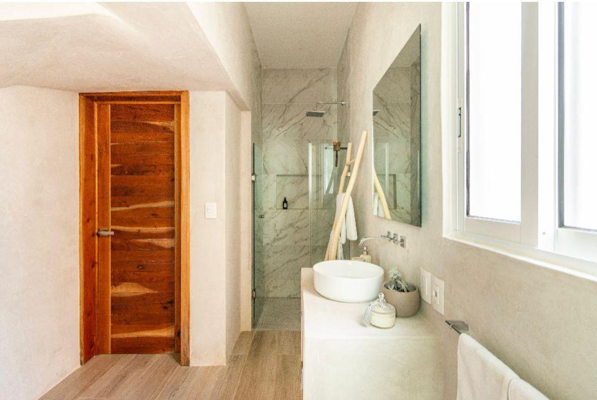 villa for sale in puerto aventuras villa miloba batrhoom with shower