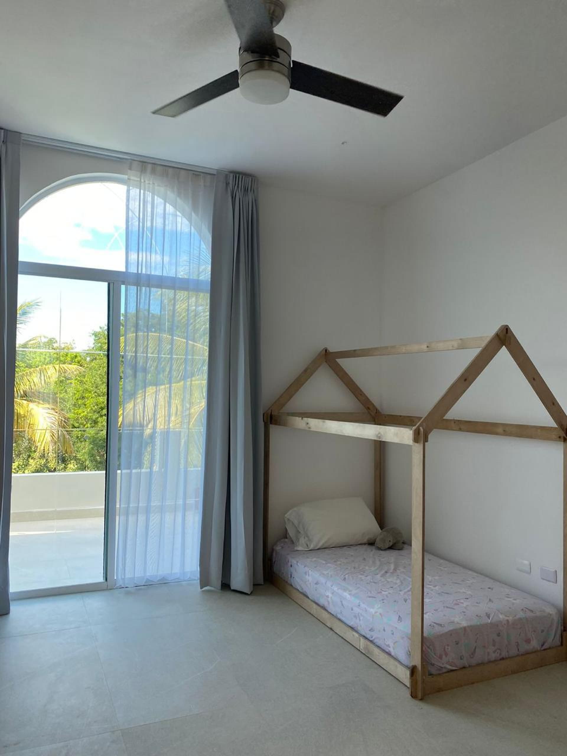 villa for sale in puerto aventuras villa miloba kids room