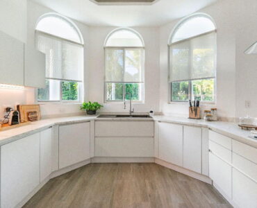 villa for sale in puerto aventuras villa miloba kitchen