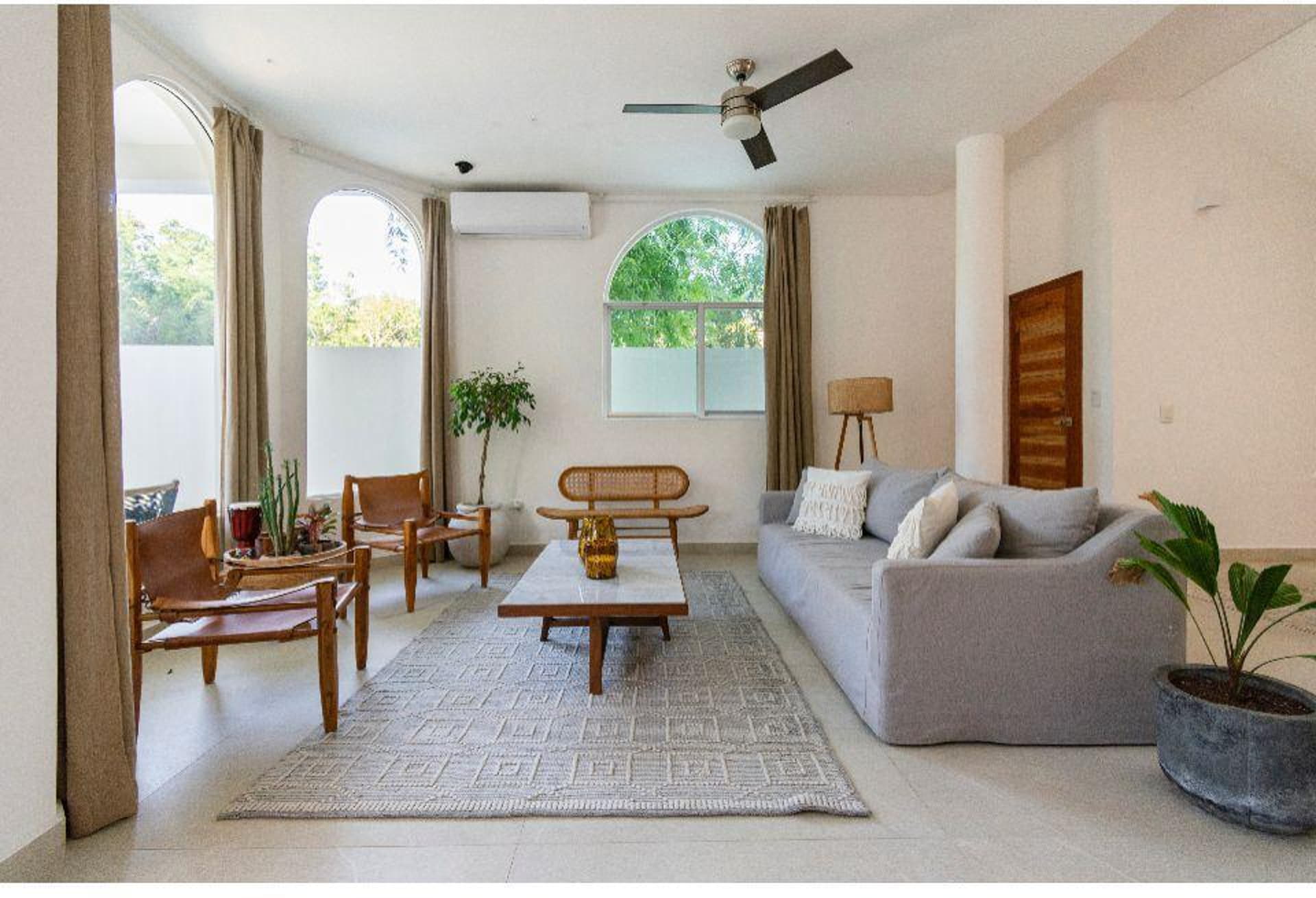 villa for sale in puerto aventuras villa miloba living room