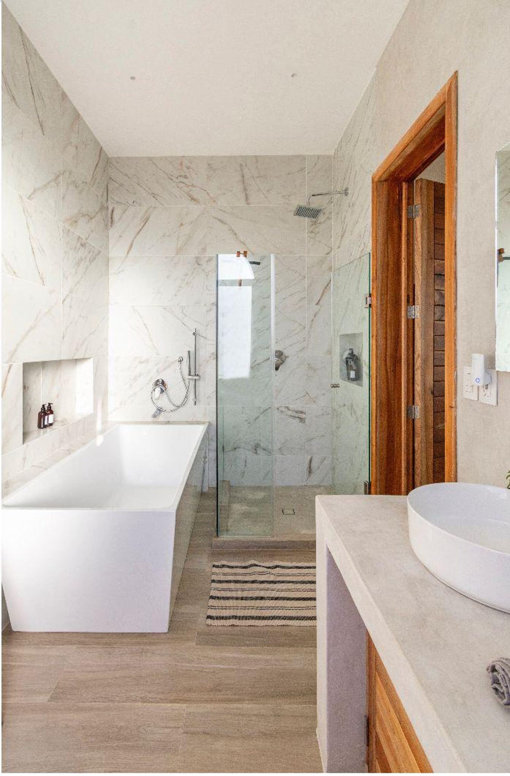 villa for sale in puerto aventuras villa miloba master bathroom with bathtub