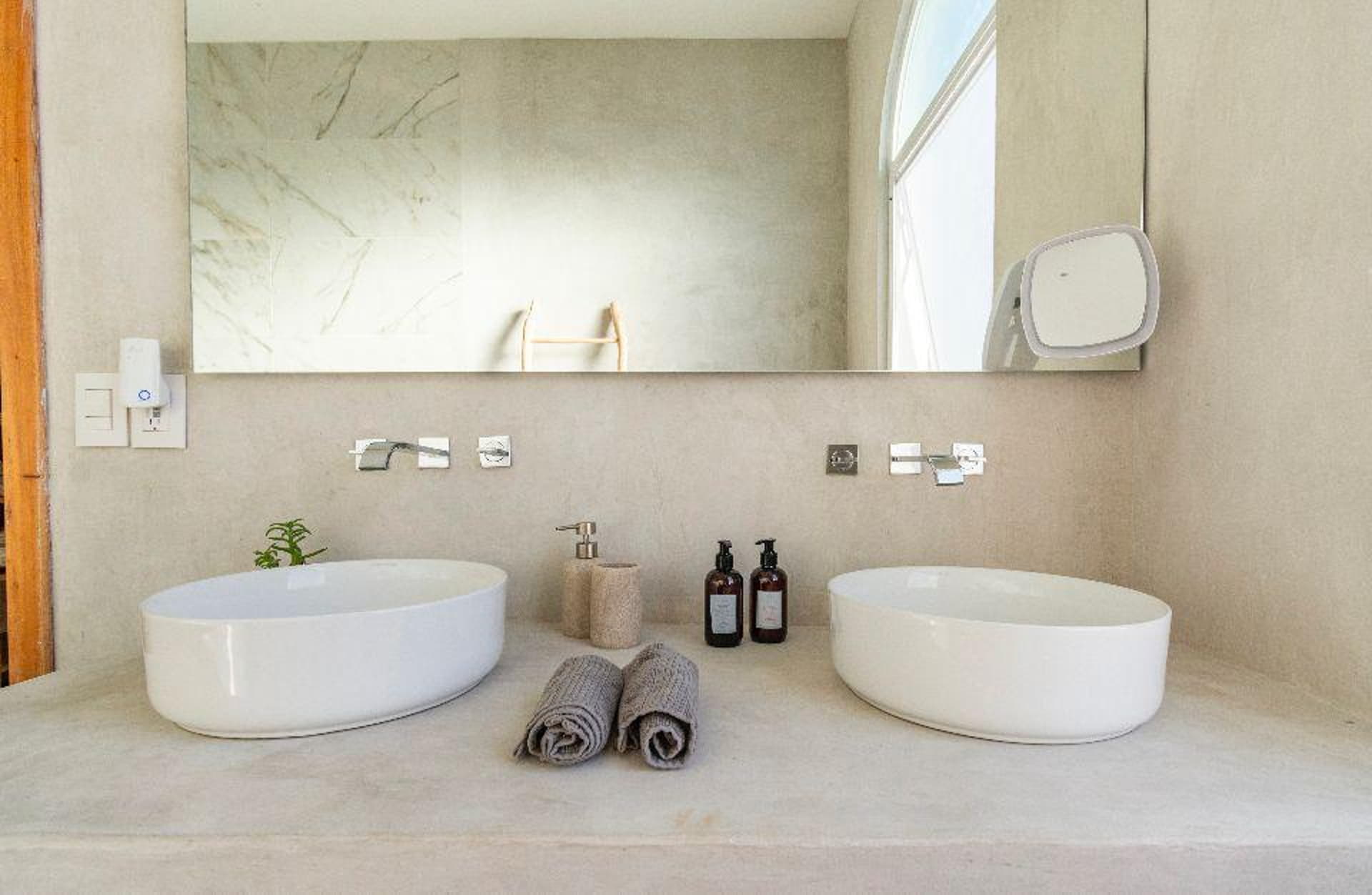villa for sale in puerto aventuras villa miloba master bathroom