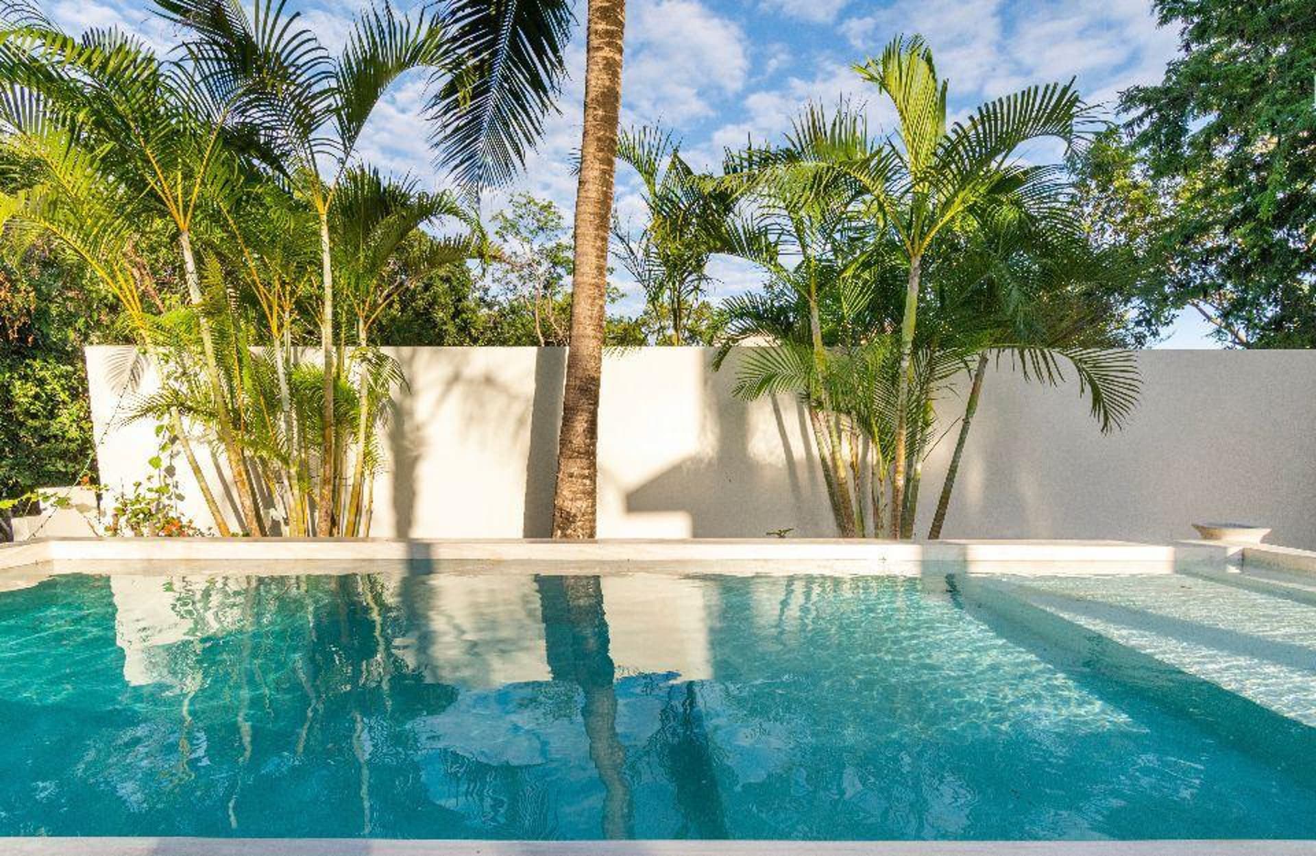 villa for sale in puerto aventuras villa miloba pool