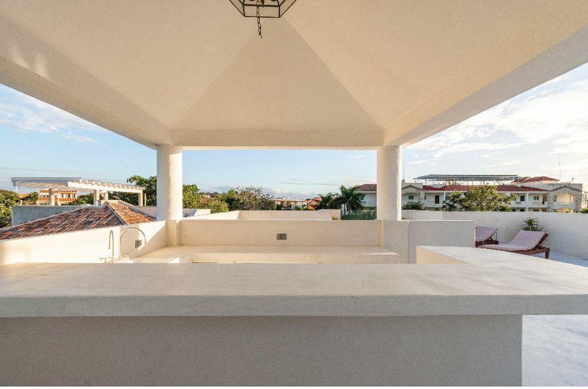 villa for sale in puerto aventuras villa miloba rooftop view