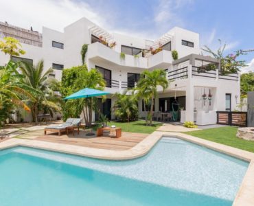 j houses for sale in tulum casa armonia pool daytime