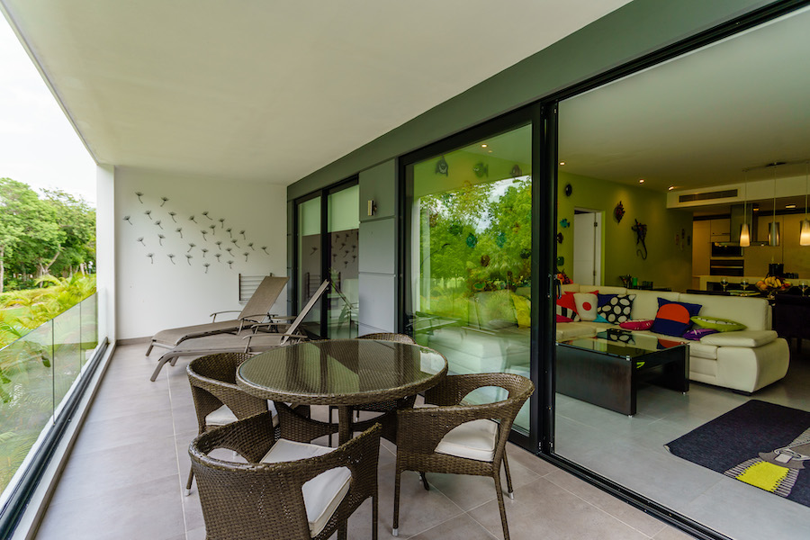 j golf course playa del carmen condos: nick price 2 bedroom terrace