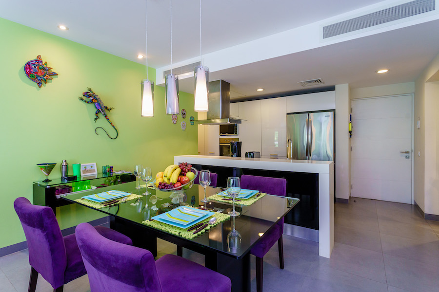 n golf course playa del carmen condos: nick price 2 bedroom dining and kitchen