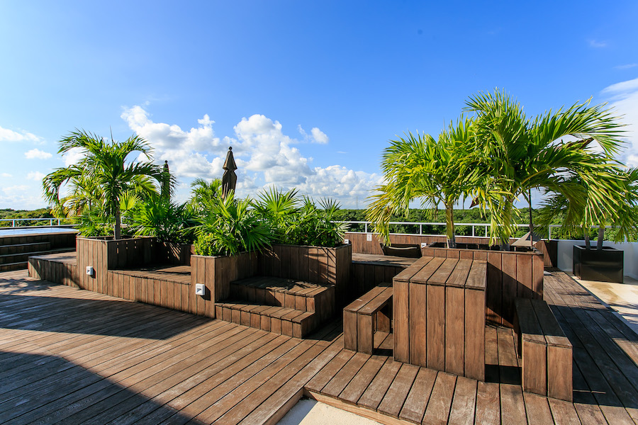 zz golf course playa del carmen condos: nick price 2 bedroom rooftop seating