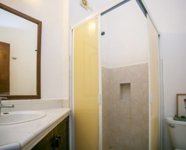 k playacar condos for sale la concha bathroom