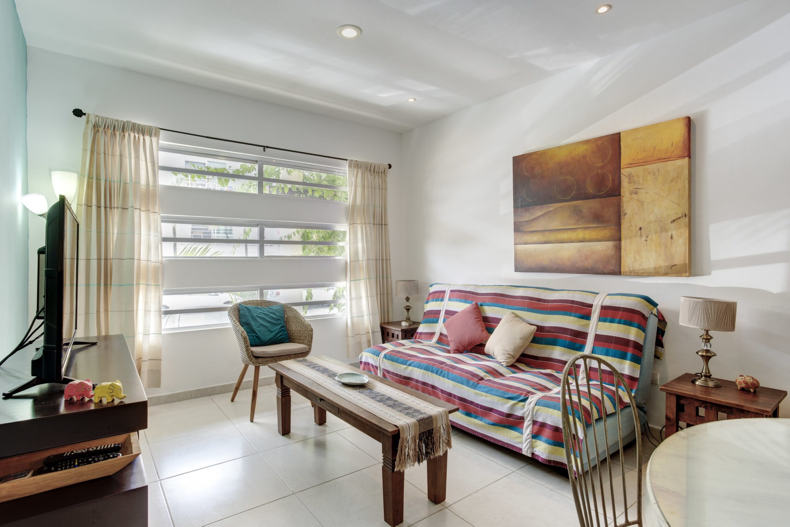 e condos en venta en playa del carmen aquaterra living room