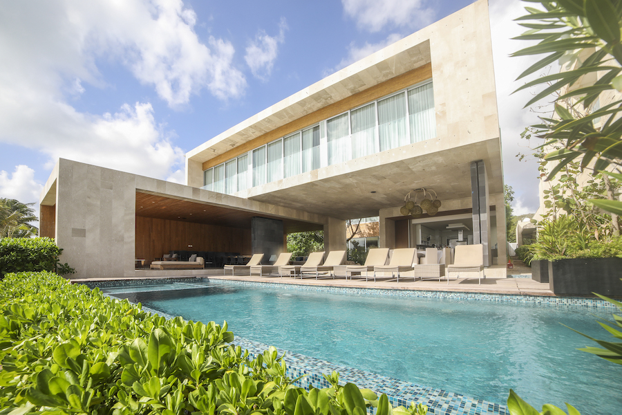 d luxury beachfront house in playacar 074 pool