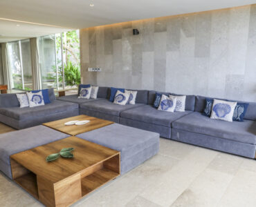 p luxury beachfront house in playacar 074 tv room sectional