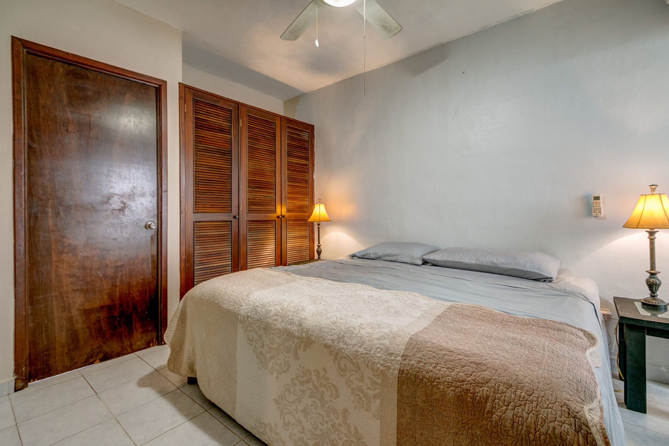 g apartment for sale in playacar gaviotas master bedroom