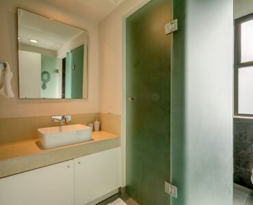r apartment in playa del carmen nick price bathroom with shower
