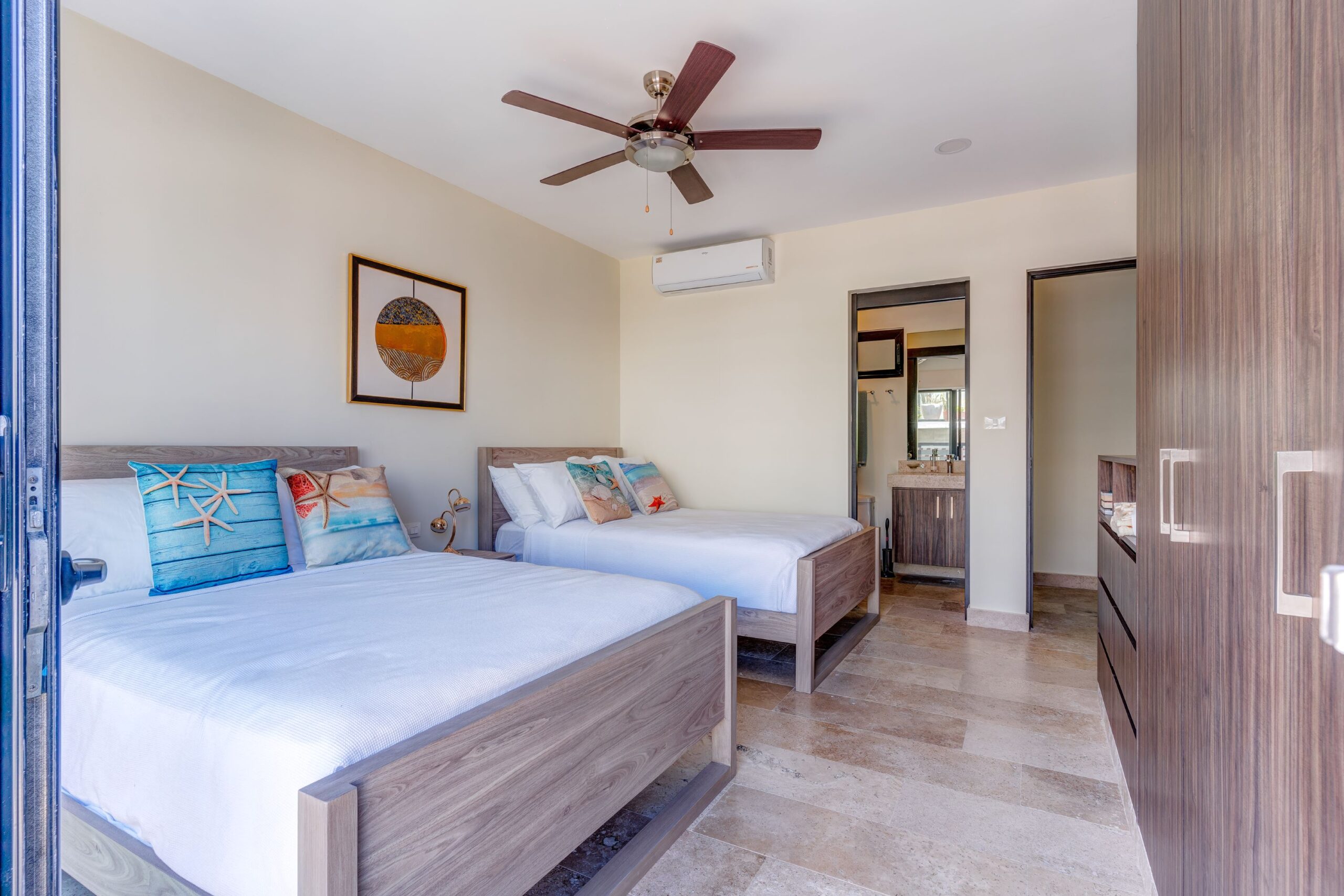 j playa del carmen mexico real estate penthouse arenis guest´s bedroom