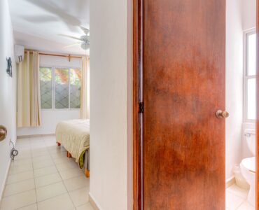 j real estate playacar playa del carmen la concha condo bedroom and bathroom