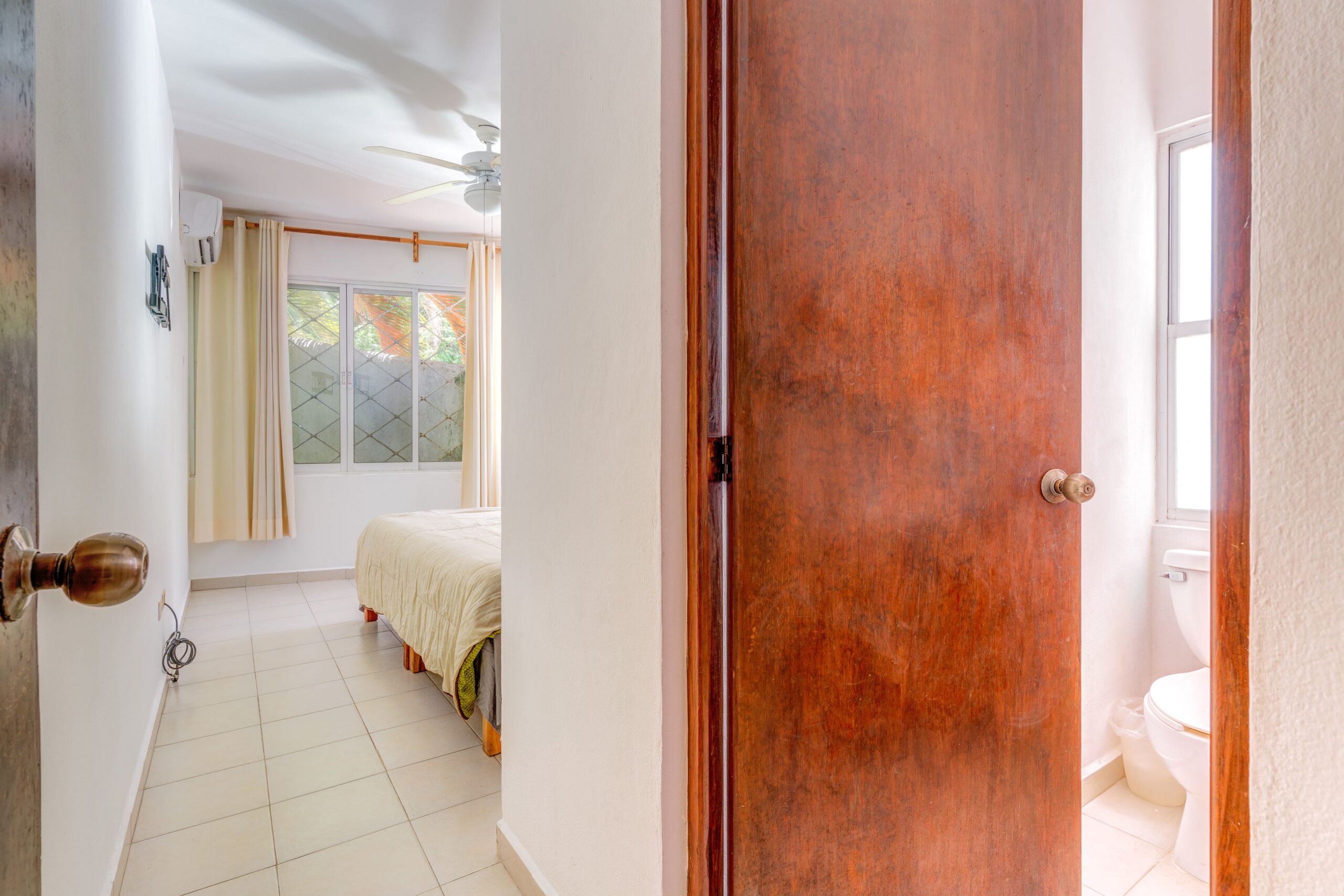 j real estate playacar playa del carmen la concha condo bedroom and bathroom