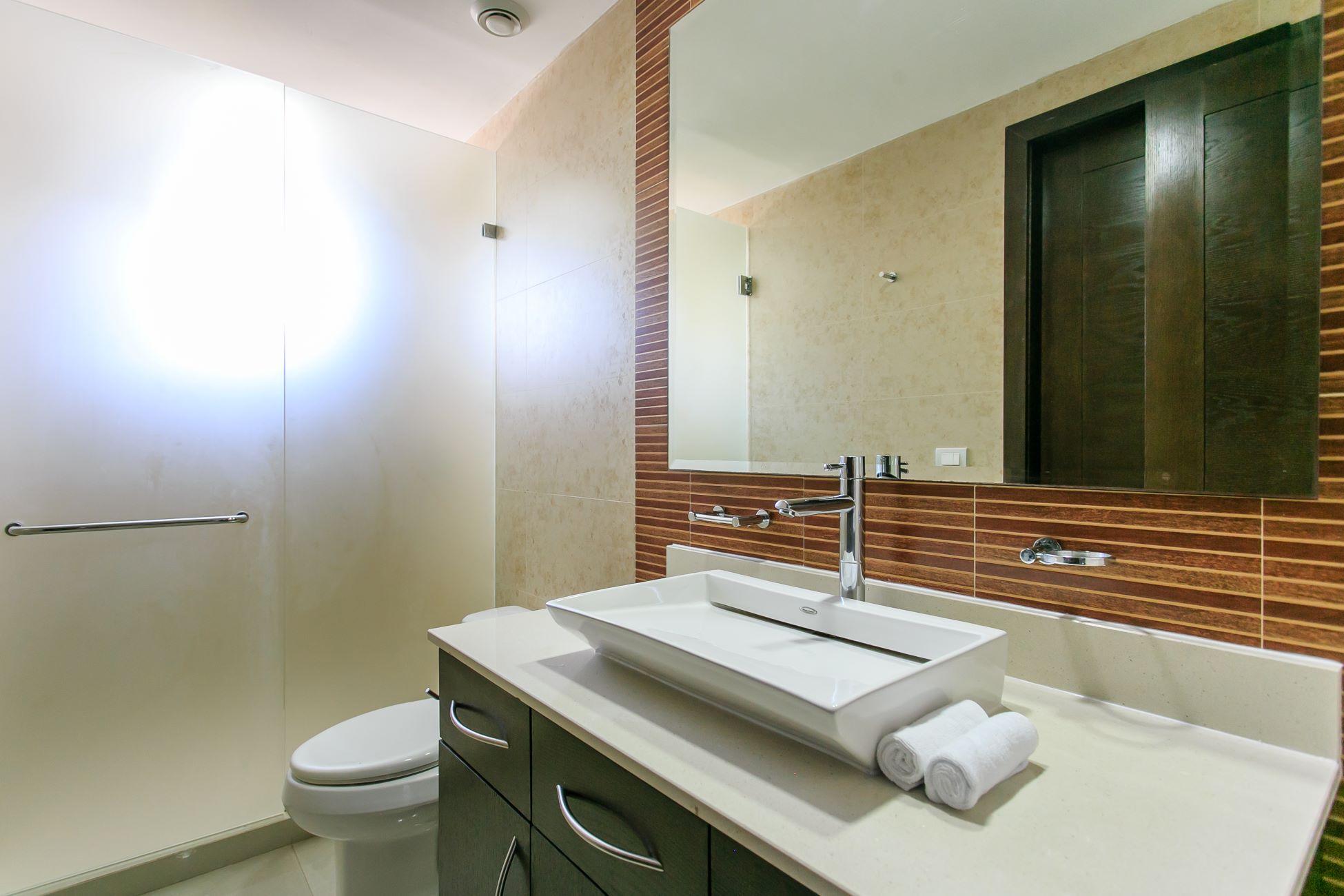 exclusive 2 bedroom condo for sale in mareazul playa del carmen guest bathroom