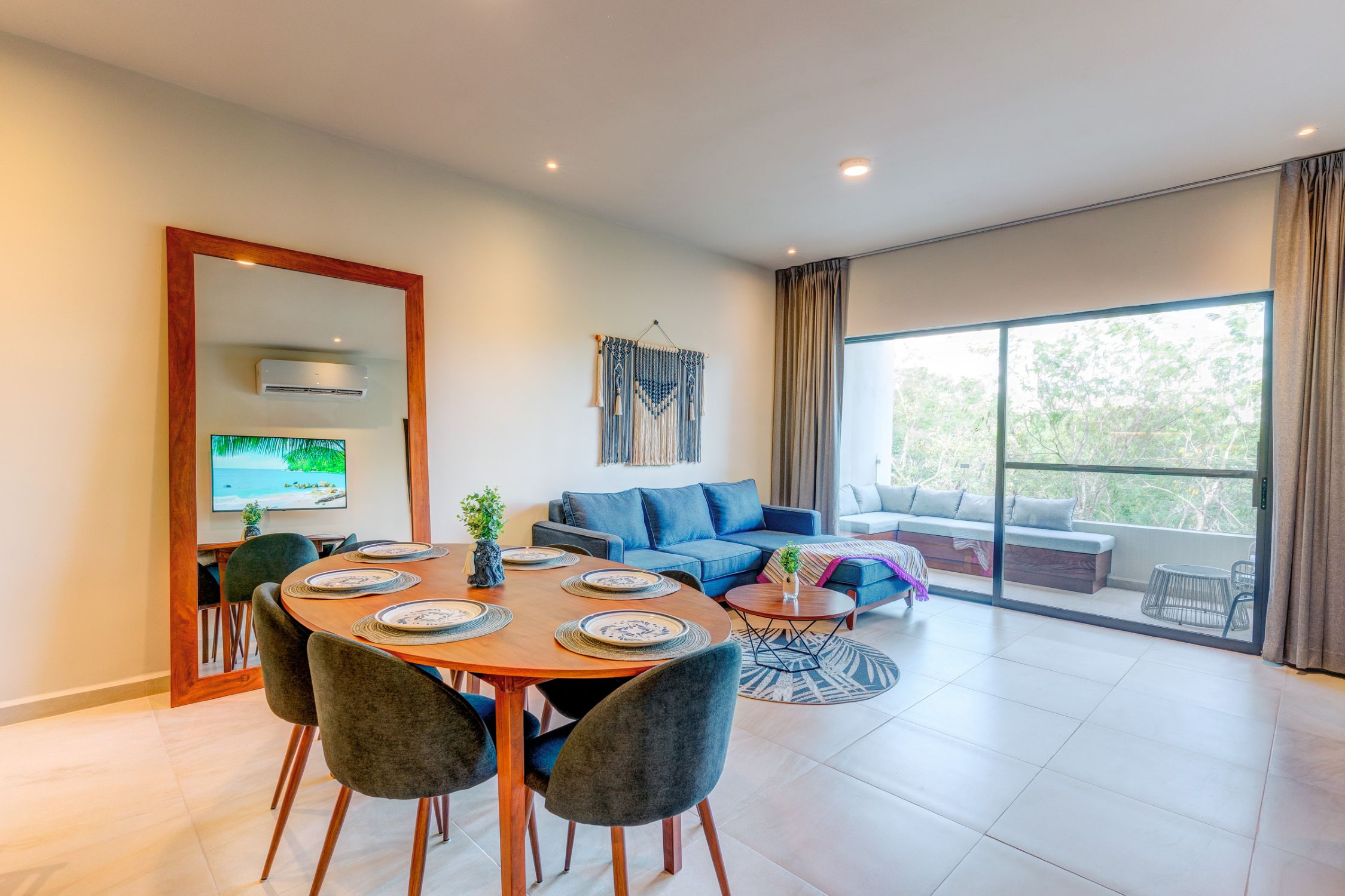 spacious 3 bedroom fully furnished condo in selvanova residencial coto 11 playa del carmen dining room