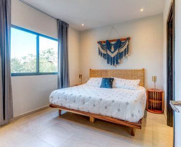 spacious 3 bedroom fully furnished condo in selvanova residencial coto 11 playa del carmen master bedroom with closet