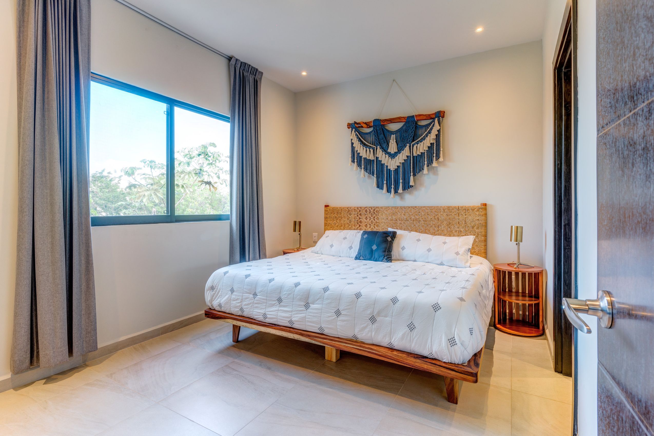 spacious 3 bedroom fully furnished condo in selvanova residencial coto 11 playa del carmen master bedroom with closet