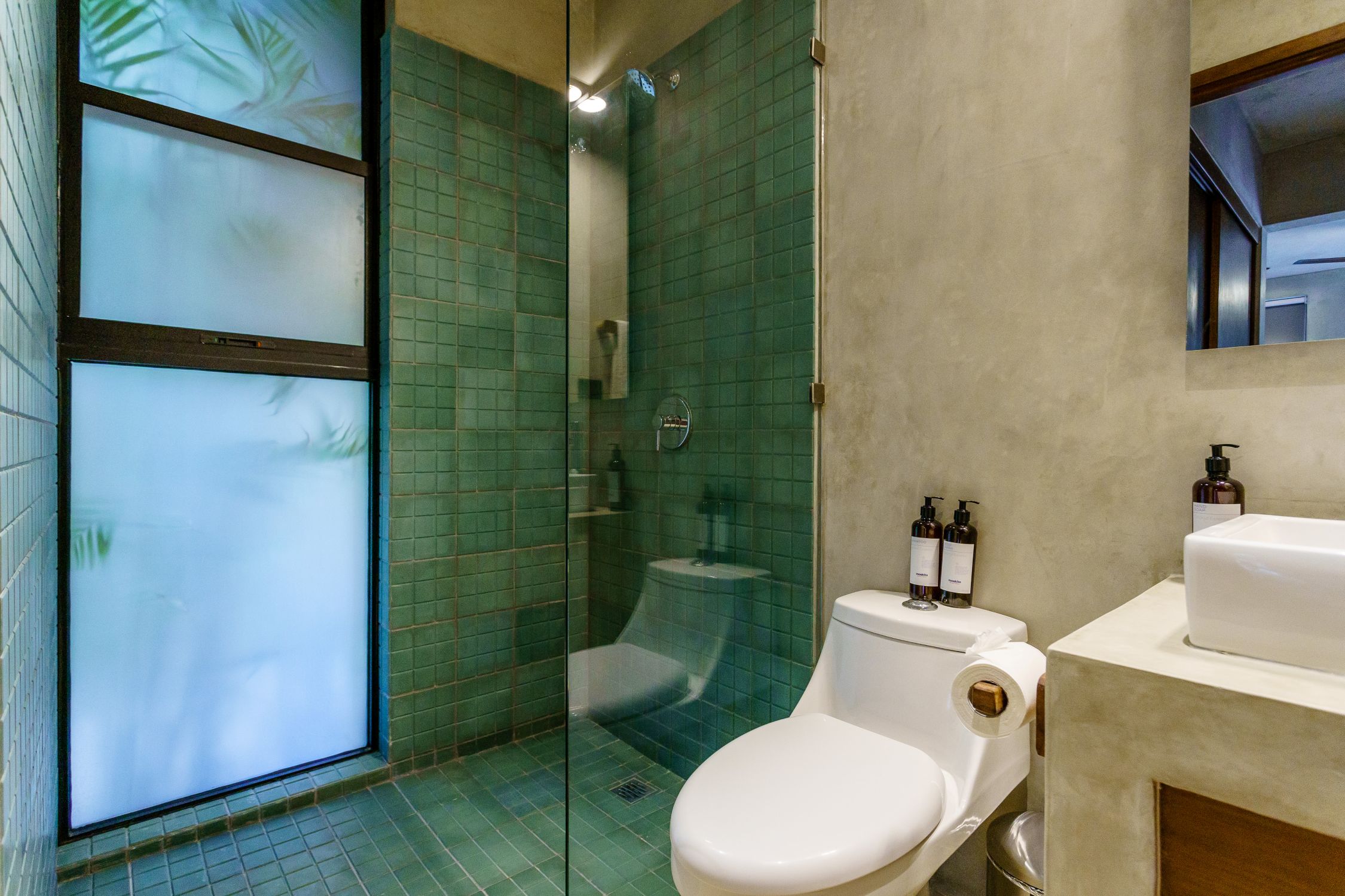 sukha 101 condo one bedroom la veleta tulum moskito real estate bathroom shower