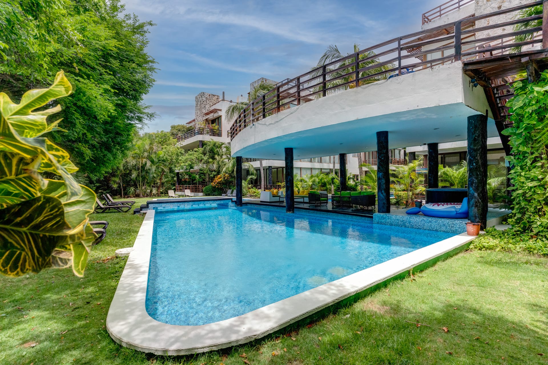r playacar condos for sale akoya pool