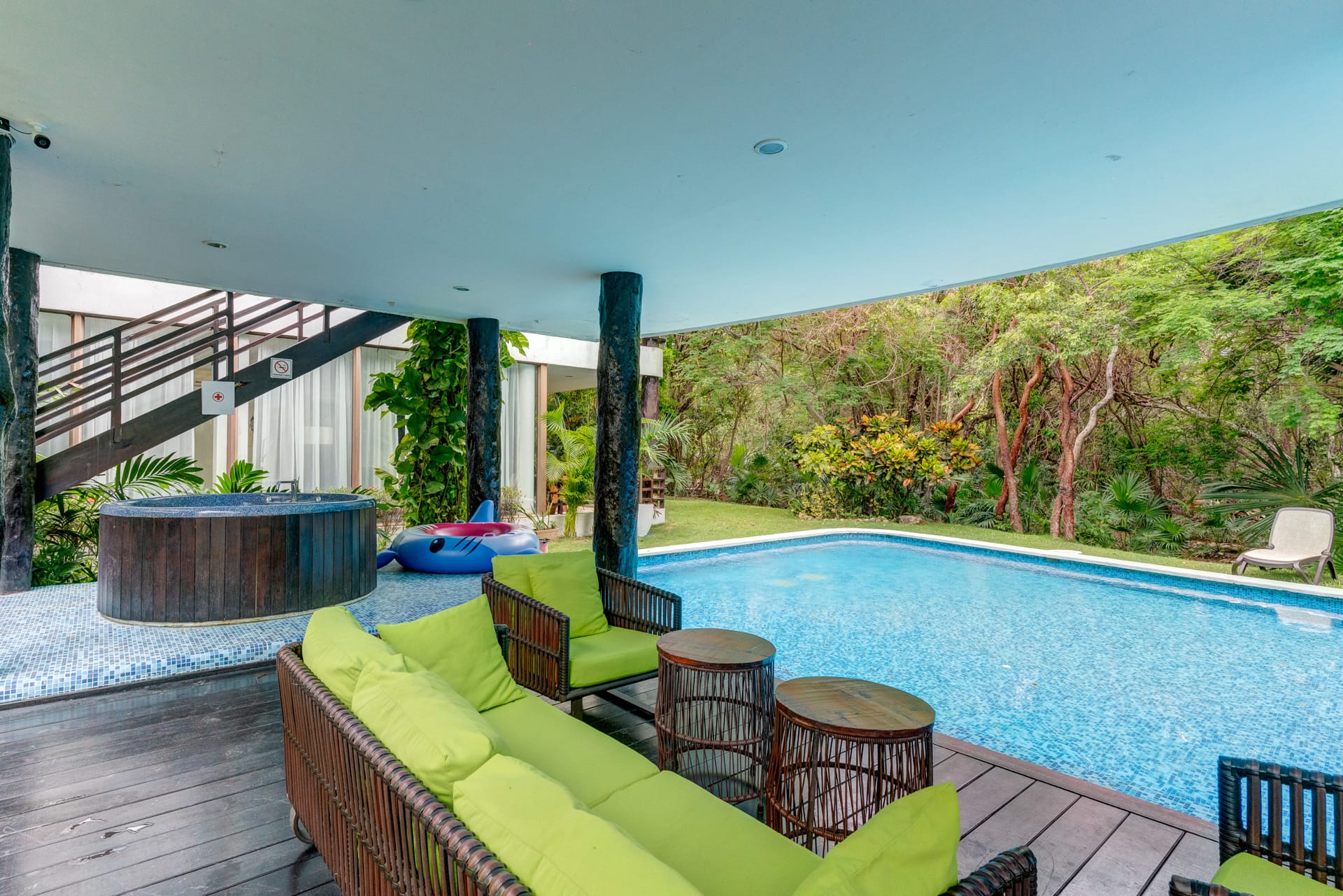 t playacar condos for sale akoya lounge area