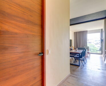 condo for sale in playa del carmen ceren two bedroom lockoff entrance aisle