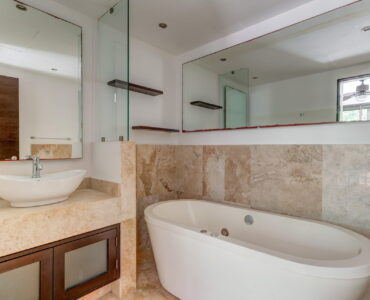 rincon del mar 3 bedroom house in playacar bathroom with bathtub