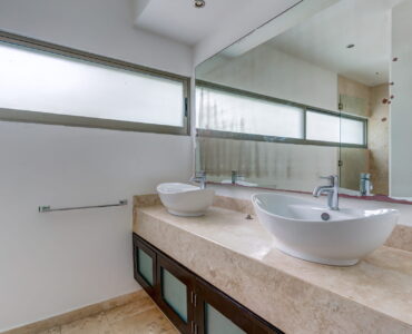 rincon del mar 3 bedroom house in playacar master bathroom