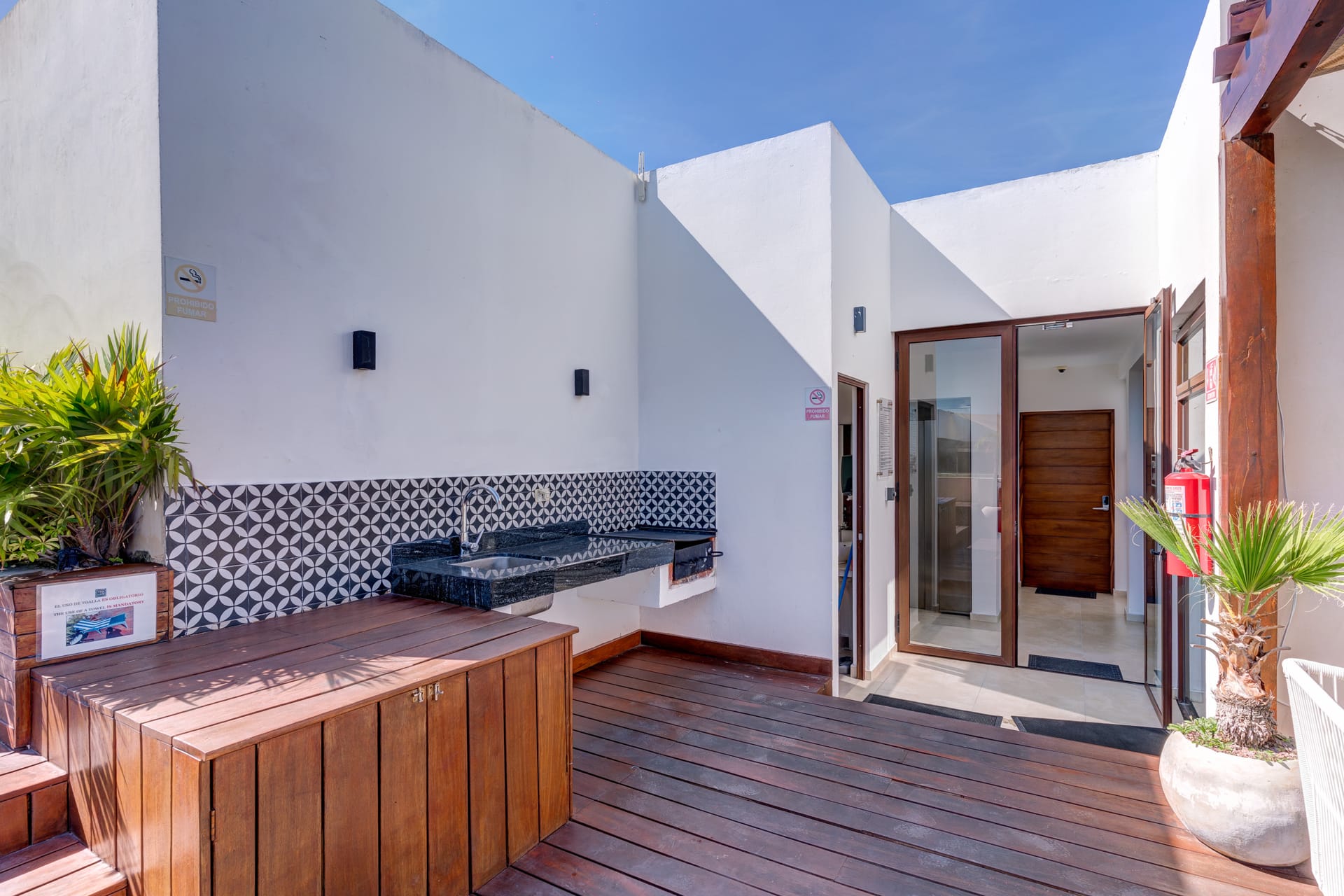 playa del carmen condos for sale 2 bedroom condo tzalam grill area