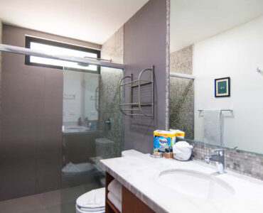 two bedroom ground floor condo in playa del carmen lunada guest room bathroom